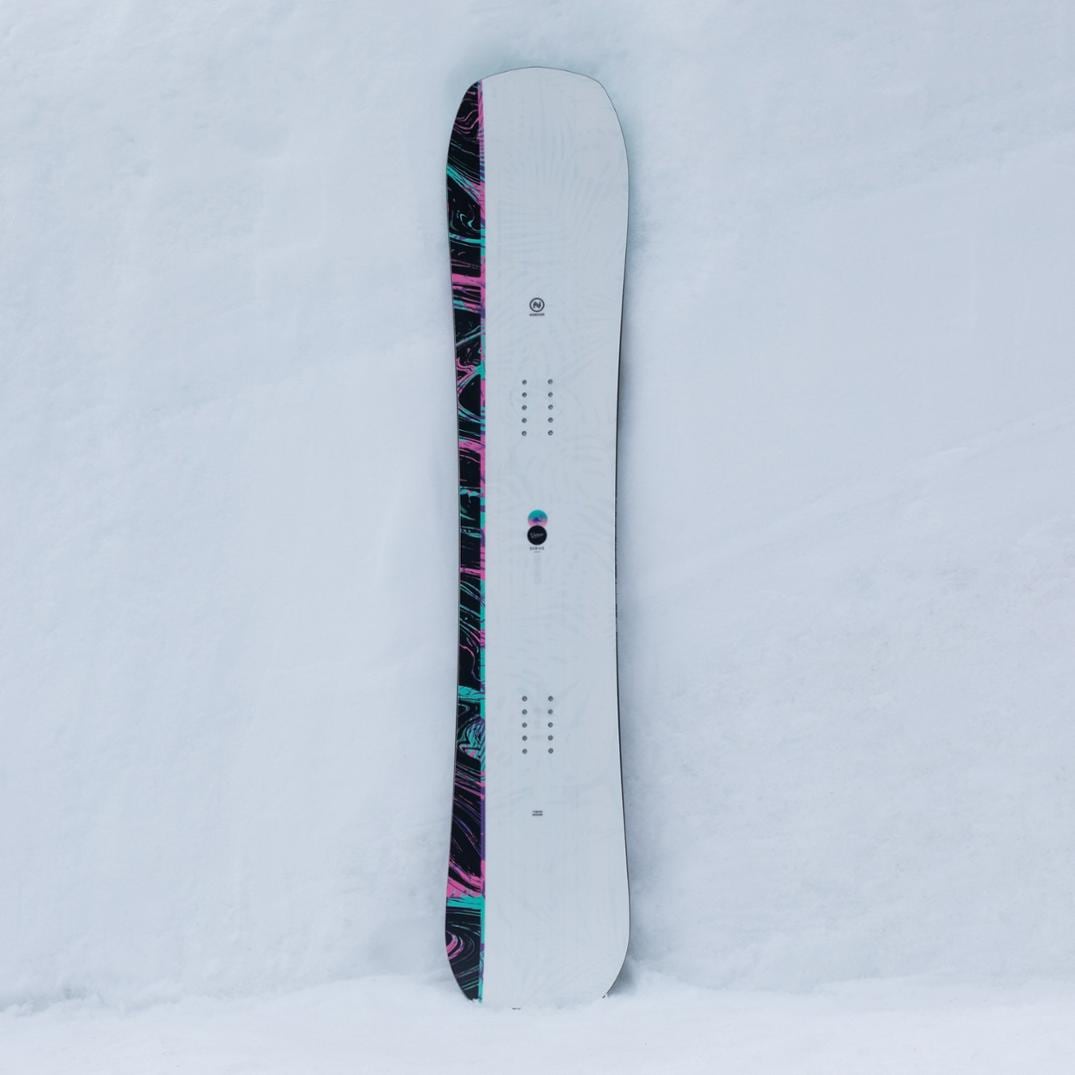 Location Image for Venus Snowboard - Women's - 2025/2026