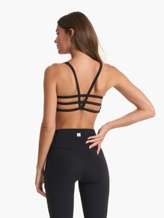 Vuori Yosemite Bra 1