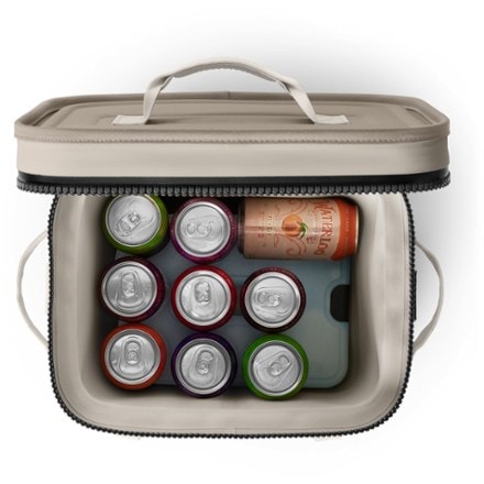 YETI Hopper Flip 12 Soft Cooler 7