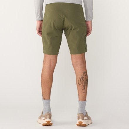 Arc'teryx Gamma SL 9" Shorts - Men's 2
