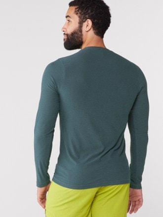 Vuori Long-Sleeve Strato Tech T-Shirt - Men's 2