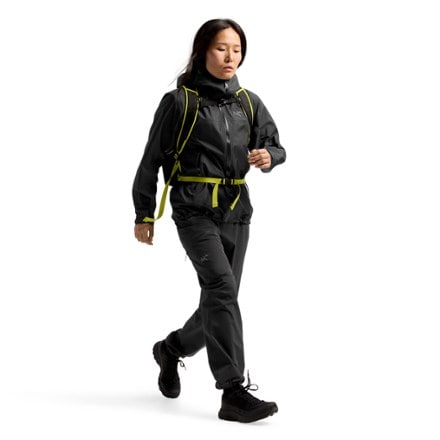 Arc'teryx Beta SL Jacket - Women's 3