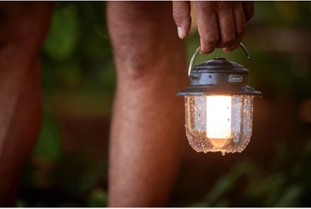 Coleman Classic 400 Lumens Recharge LED Lantern 6
