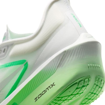 Nike Zoom Fly 6 Road-Running Shoes - Women's 8