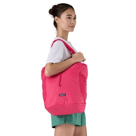 Patagonia Terravia Tote Pack 24 L 4