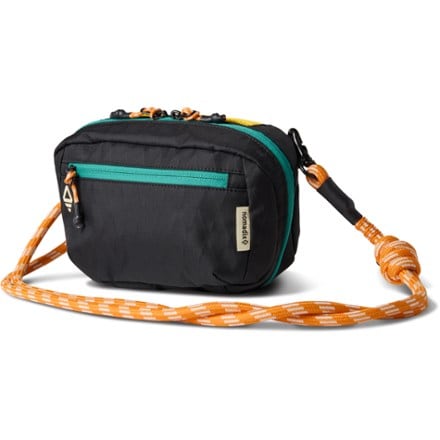 Product Image of color Raven Black
