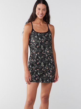 The North Face Women's EA Arque Hike Dress 1