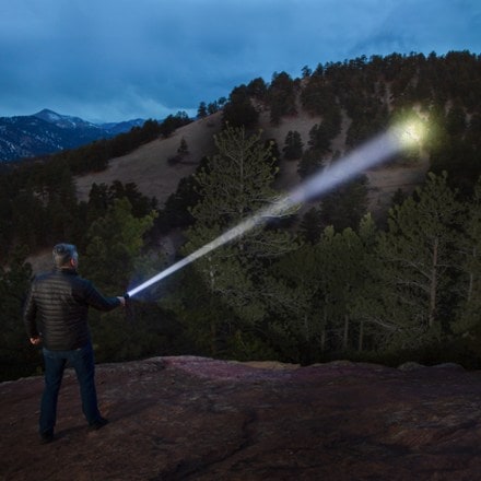 Nite Ize INOVA T4R Long Throw Rechargeable Tactical Flashlight 9