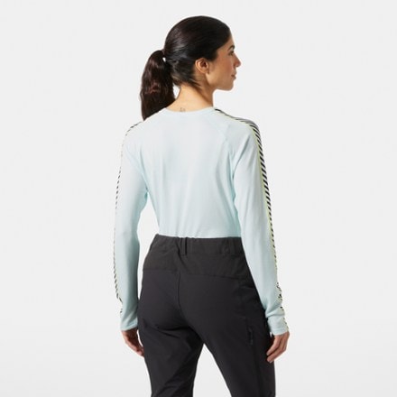 Helly Hansen LIFA ACTIVE Stripe Crew Base Layer Top - Women's 2
