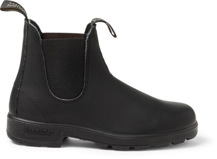 black blundstone boots