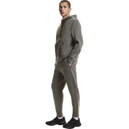 On Focus Tech Sweatpants - Men's 7