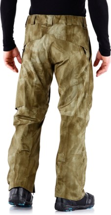 Back View (Unreal Camo)