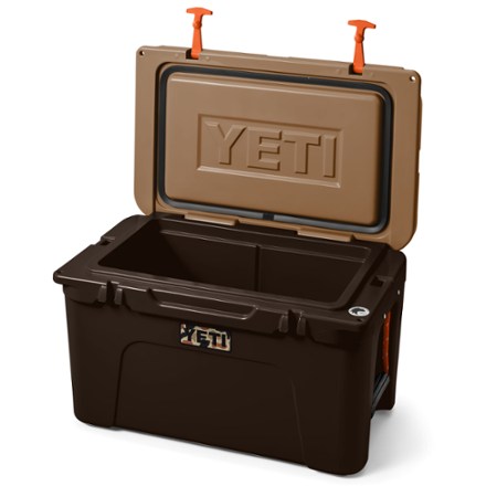 YETI Tundra 45 Cooler 2