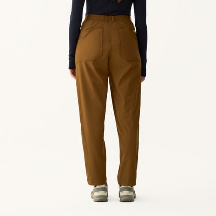 Hikerkind 8-Pocket Pants - Women's 2