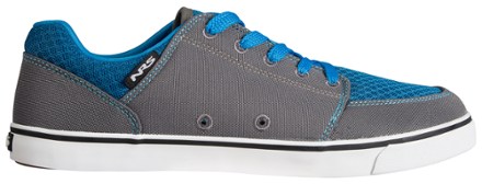 vibe skate shoes