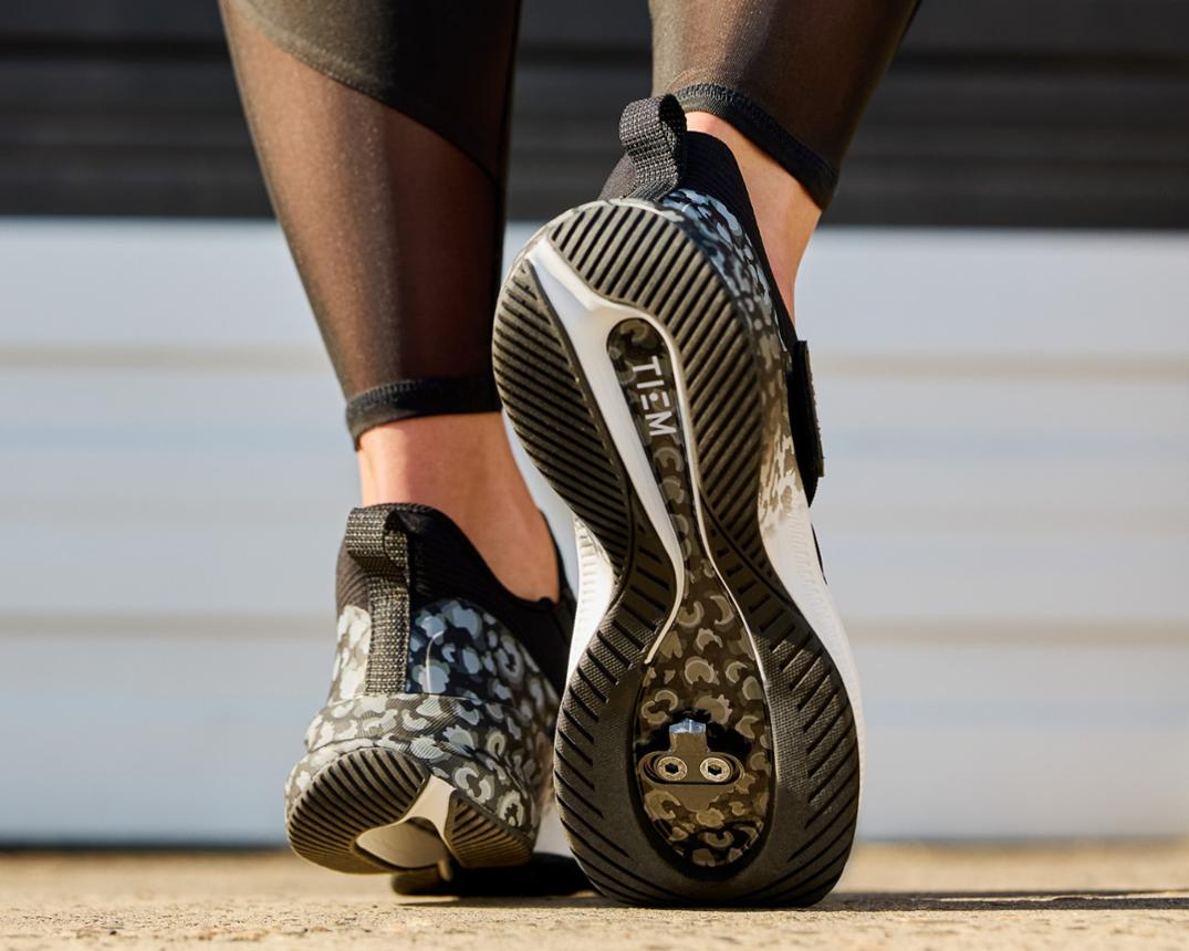 Location Image for Lynx Indoor Cycling Shoes - Women's