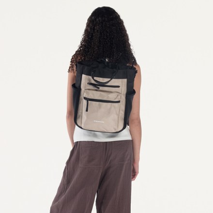 Sherpani Soleil Anti-Theft Convertible Pack - Women's 4