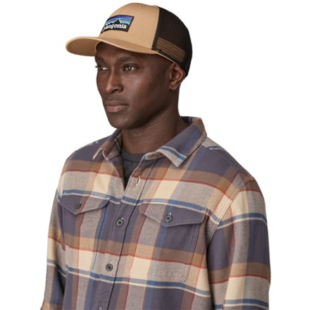 Patagonia P-6 Logo Trucker Hat 1