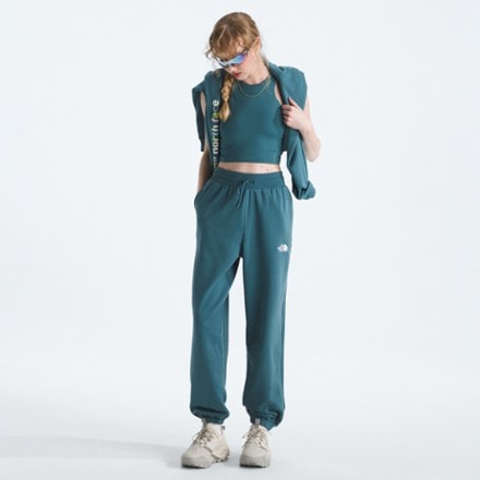 The North Face Essential Relaxed Straight Joggers - Women's 2