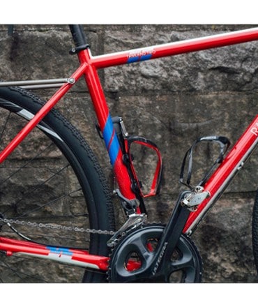 Blackburn Cinch Carbon Cage 3
