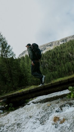 Location Image of color Gray