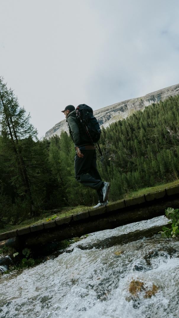 Location Image for Lone Peak 9 Trail-Running Shoes - Men's