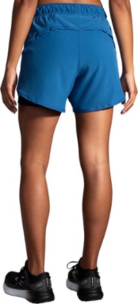 Brooks Chaser 5" 2-In-1 Shorts - Women's 2