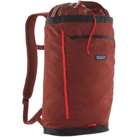 patagonia black hole messenger 24 Patagonia Black Hole Messenger 24L Bag Black Laptop Flap Pocket
