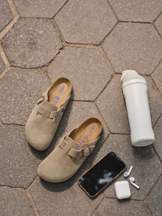 Location Image for Boston Soft Footbed Clogs - Men's