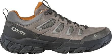 best hiking shoes for thru-hiking