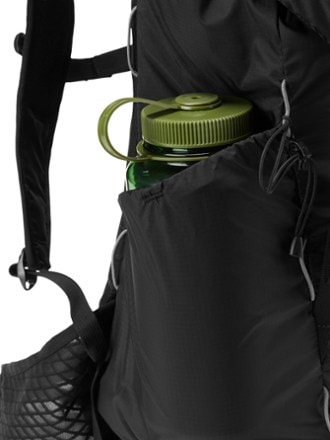 REI Co-op Flash 22 Pack Water bottle pocket (water bottle not included)