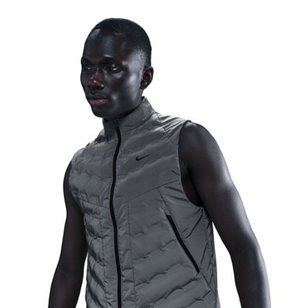 Nike Therma-FIT ADV Reflect Vest - Men's 3
