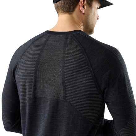 Smartwool Intraknit Seamless Long-Sleeve - Men's 2
