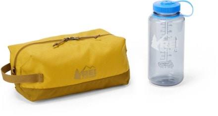 REI Co-op Roadtripper Pod - Medium 32 fl. oz. water bottle shown for size reference only; not included (OXIDIZED YELLOW)