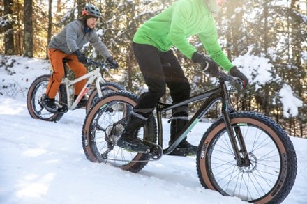 Salsa Mukluk Deore 11 Fat-Tire Mountain Bike 8