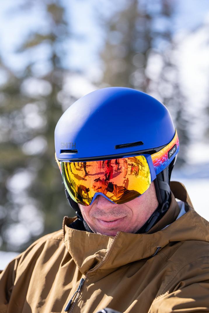 Location Image for I/O MAG ChromaPop Snow Goggles with gogglesoc - Low-Bridge Fit