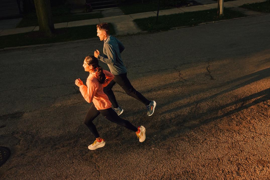 Location Image for Gaviota 6 Road-Running Shoes - Women's