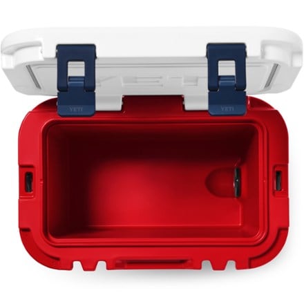 YETI Roadie 15 Hard Cooler 5