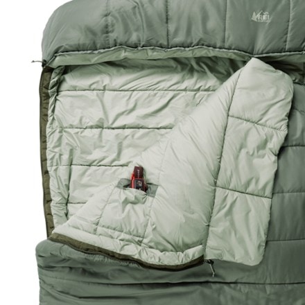 REI Co-op Siesta Hooded 20 Double Sleeping Bag Interior pocket