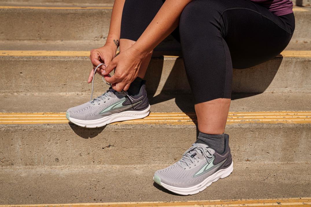 Location Image for Torin 6 Road-Running Shoes - Women's