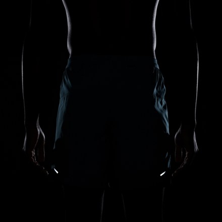 Nike Stride 7" Shorts - Men's 6