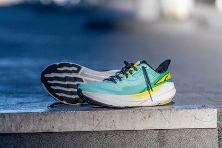 Location Image for Experience Flow Road-Running Shoes - Women's