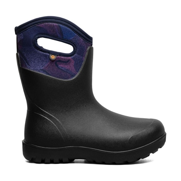 Product Image of color Abstract Shapes/Navy Multi