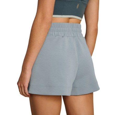 RHONE DreamGlow Shorts - Women's 2