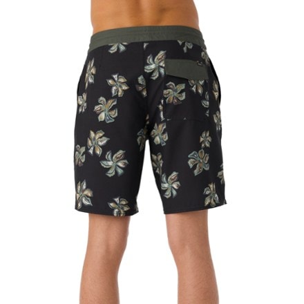 O'Neill Cruzer 19" Board Shorts - Men's 1
