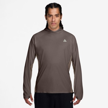 Nike ACG Solar Chase Dri-FIT UV Long-Sleeve Hooded Top - Men's 0
