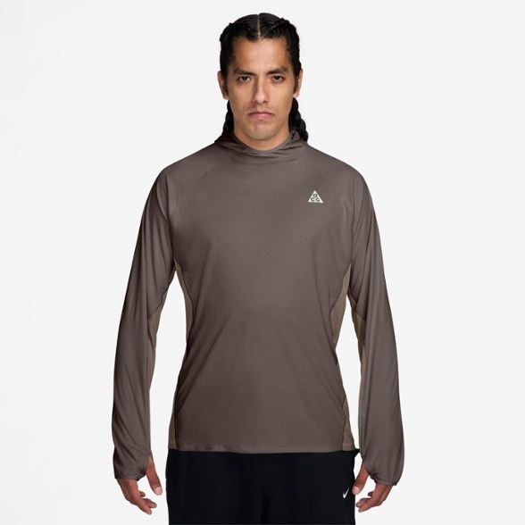 On Body Image of color Ironstone/Mink Brown/Summit