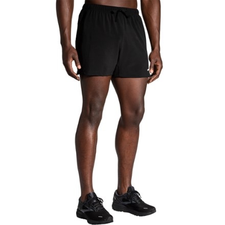 Brooks Moment 5" Shorts - Men's 1