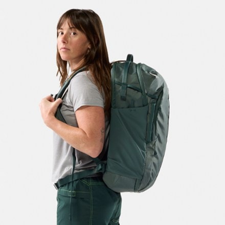 Matador 30 L Carry-On Travel Pack 4
