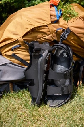 Birkenstock Mogami Tech Loop Sandals - Women's 4